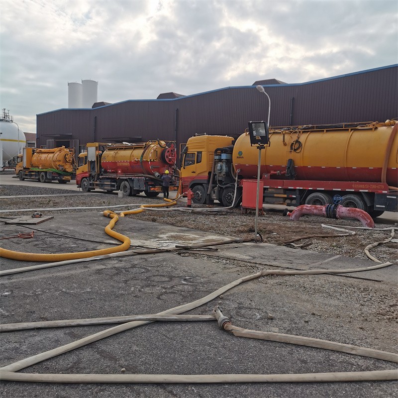 梓潼污水池清理