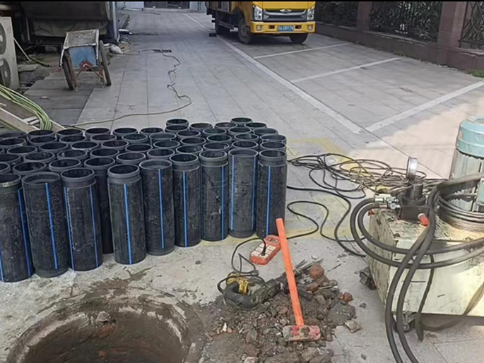 梓潼PE置换管厂家 DN315置换管 非开挖管短管置换